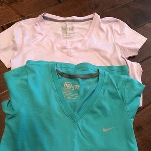 Nike tops size small